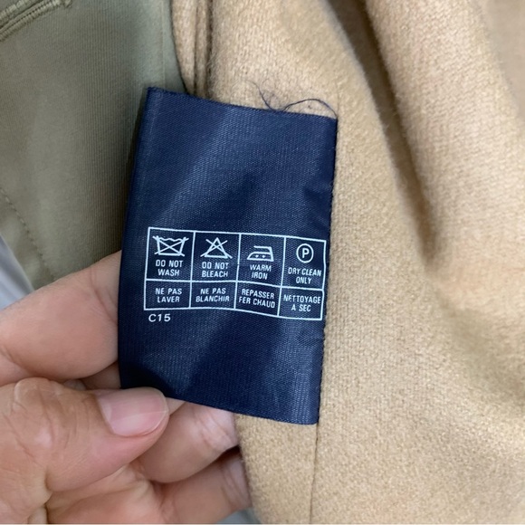 Burberry trench coat size XL - Picture 8 of 16